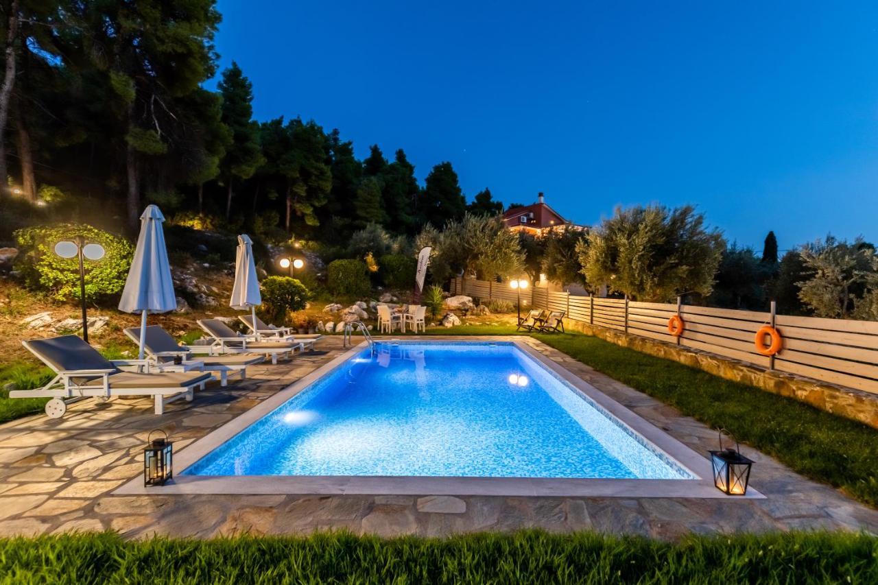 Villa Pine Trees By Kardous Alikias Exterior foto